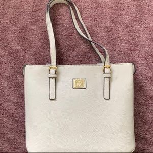 Beautiful New Anne Klein Ivory Purse